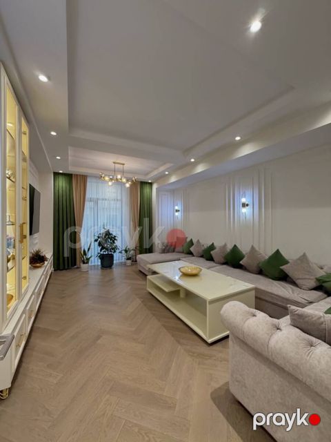 Satılır 4 otaqlı yeni tikili 324 m² — Bakı