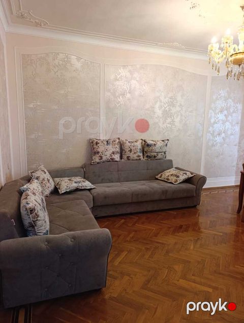 İcarəyə verilir 3 otaqlı köhnə tikili 85 m² — Bakı