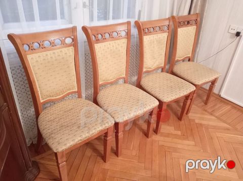 4 ədəd oturacaq 100 azn satlır Bakı 7 ci mk 85st Nəzrin — Bakı