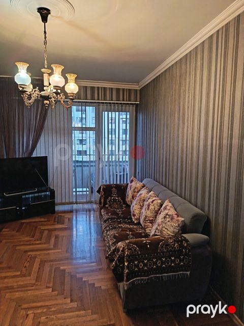 Satılır 3 otaqlı köhnə tikili 100 m² — Bakı