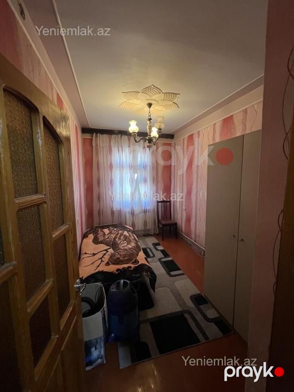 Satılır 2 otaqlı Bina evi menzil (Köhnə tikili), 60 m², 10-cu mikrorayon — Mənzil, Sumqayıt (5)