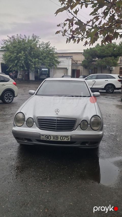 Mercedes E 320, 3.2 L, 2001 il, 440 000 km — Bakı