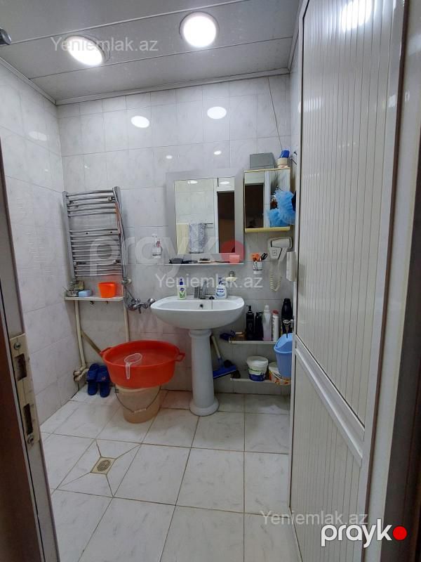 Satılır 3 otaqlı Bina evi menzil (Köhnə tikili), 75 m², 12-ci mikrorayon — Mənzil, Sumqayıt (8)