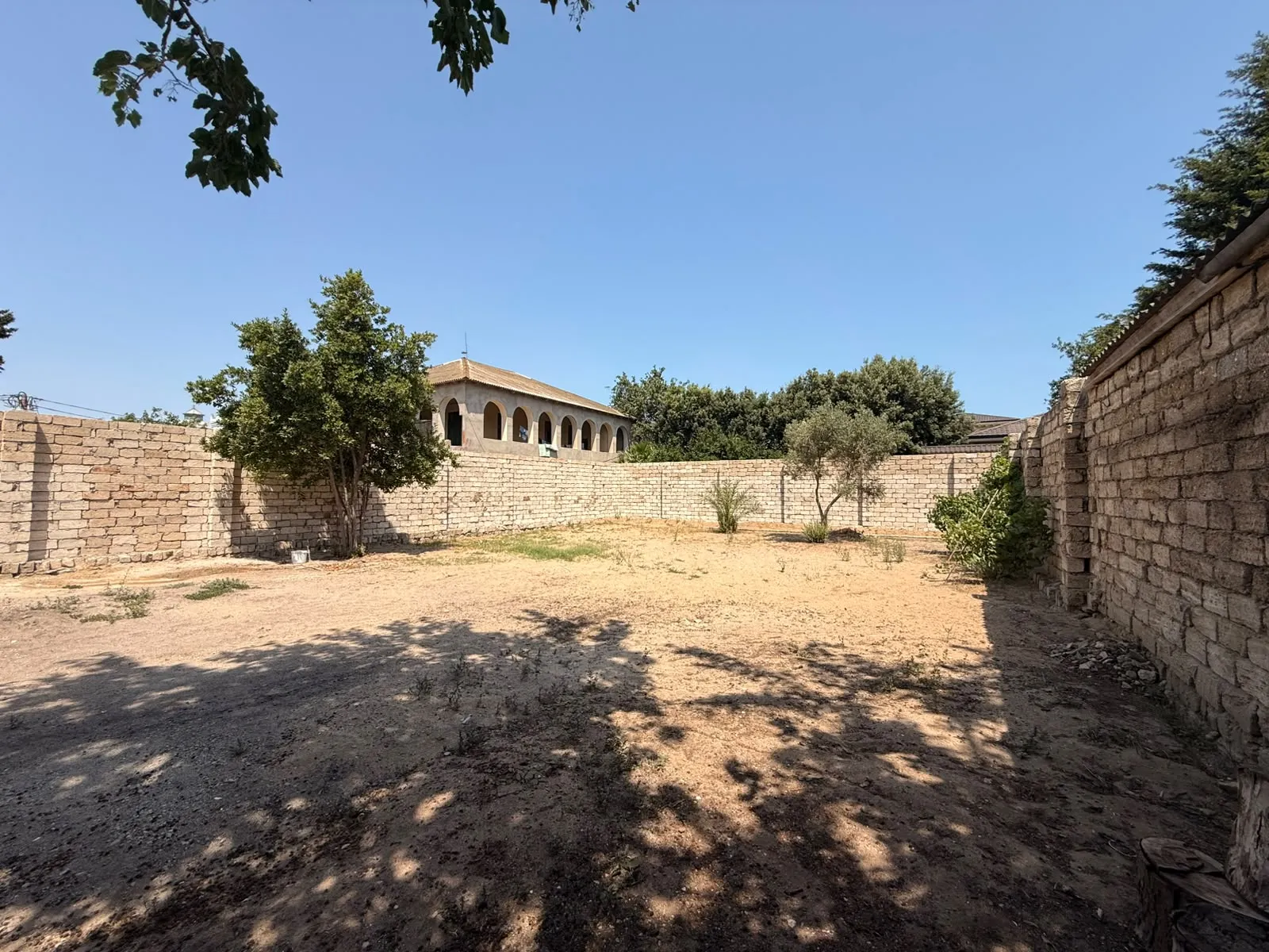 Şüvəlan, Torpaq satılır - 4 sot — Bakı