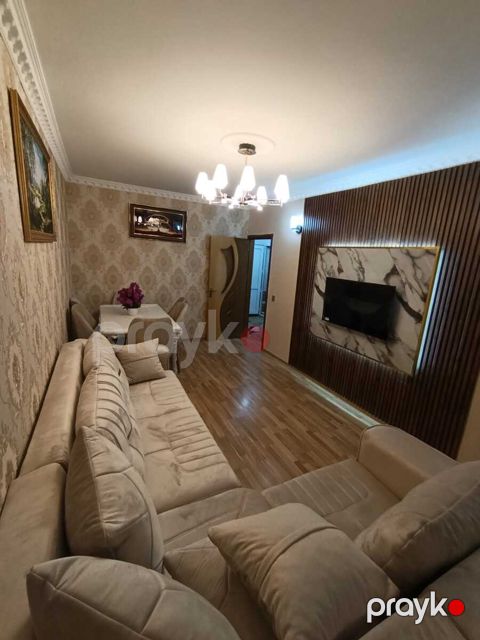 Satılır 2 otaqlı köhnə tikili 65 m² — Bakı