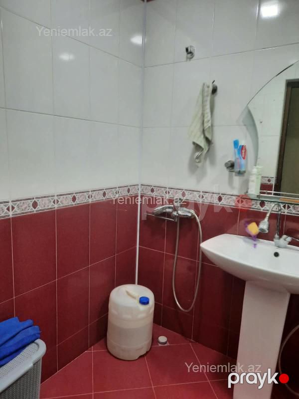 Satılır 3 otaqlı Bina evi menzil (Köhnə tikili), 68 m², 8-ci mikrorayon — Mənzil, Sumqayıt (8)