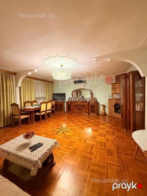 Satılır 5 otaqlı Bina evi menzil (Köhnə tikili), 135 m², Binəqədi rayonu