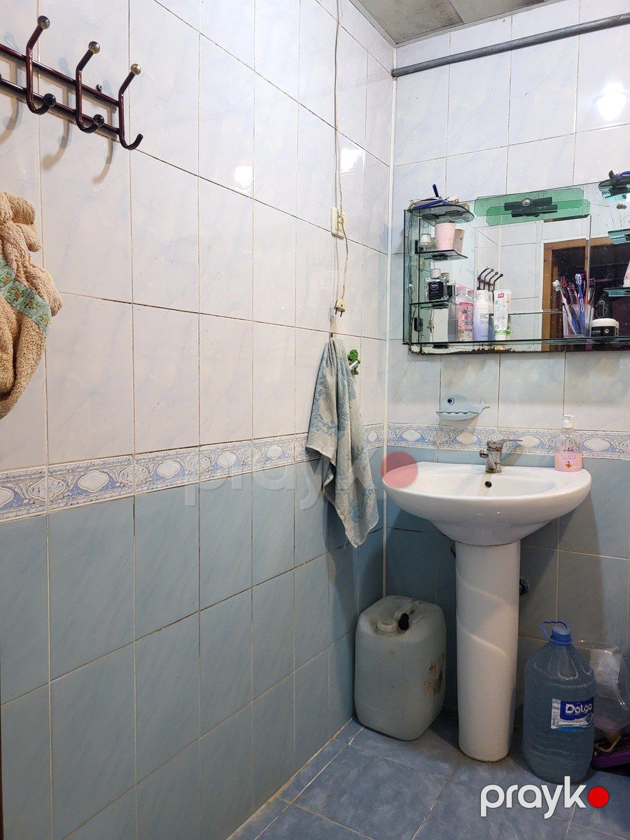 Satılır 4 otaqlı köhnə tikili 100 m² — Mənzil, Bakı (10)
