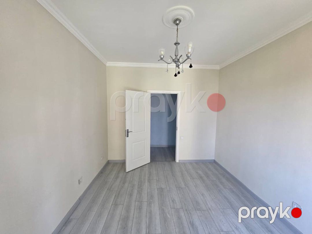 Satılır 2 otaqlı köhnə tikili 55 m² — Mənzil, Bakı (8)