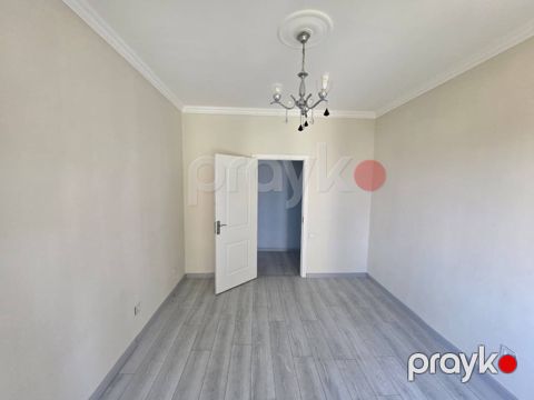İcarəyə verilir 2 otaqlı köhnə tikili 50 m² — Bakı