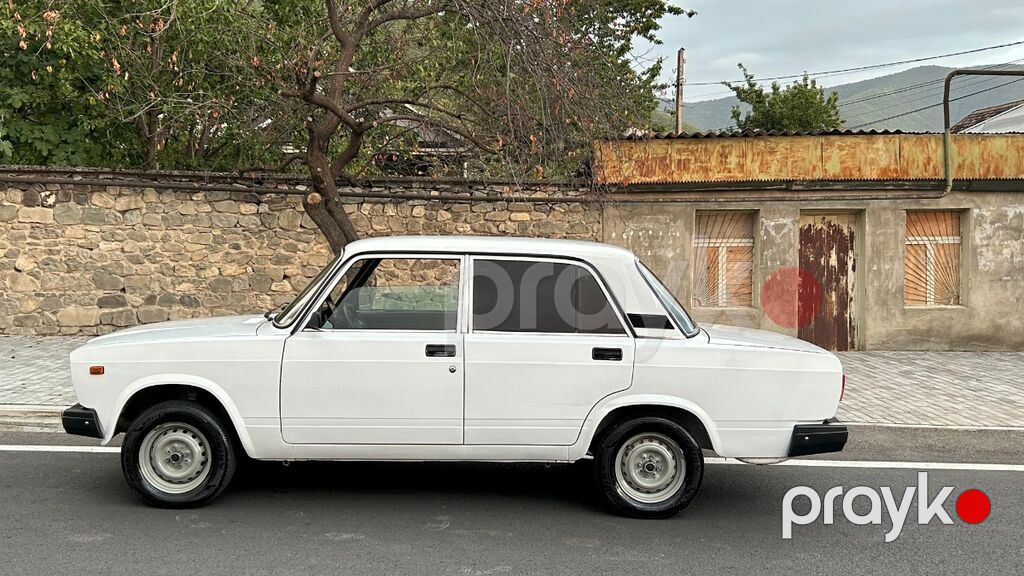 Lada (VAZ) 2107 — 2007 il Maşın çox səliqəli vəziyyətdədir. Heç bir — Avtomobillər, Şəki (8)