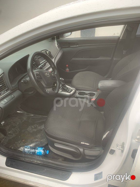 Hyundai Avante, 1.6 L, 2016 il, 250 000 km — Avtomobillər, Bakı (6)