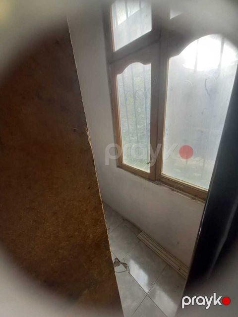 Satılır 2 otaqlı köhnə tikili 65 m² — Bakı