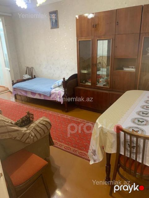 Satılır 3 otaqlı Bina evi menzil (Köhnə tikili), 68 m², 8-ci mikrorayon — Sumqayıt