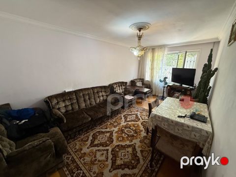 Satılır 3 otaqlı köhnə tikili 70 m² — Bakı