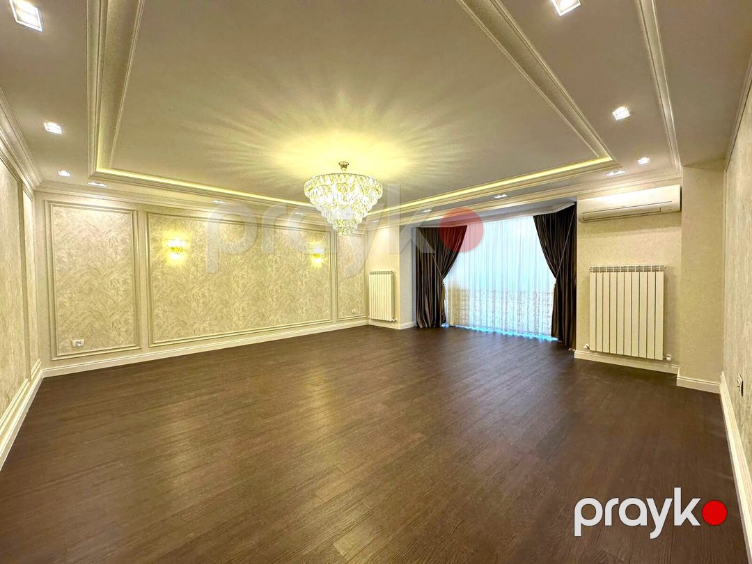 Satılır 4 otaqlı yeni tikili 242 m² — Mənzil, Bakı (8)