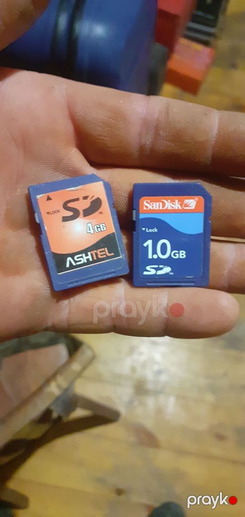 SD yaddaş kartları (2 ədəd) - Modellər: - Ashtel SD kart – 4 GB — Bakı
