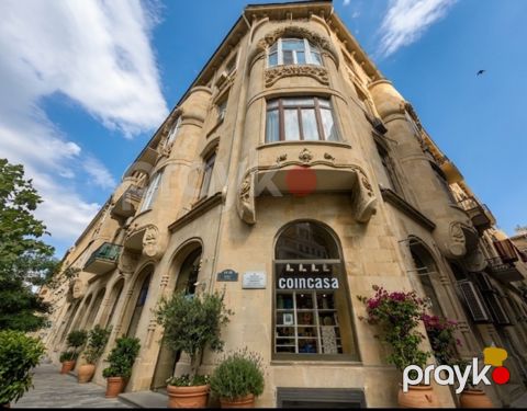 Satılır 3 otaqlı köhnə tikili 98 m² — Bakı