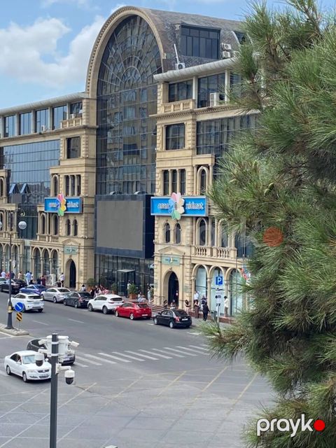 Satılır 3 otaqlı köhnə tikili 75 m² — Bakı
