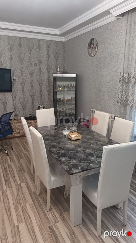 Qonaq otağı üçün, İşlənmiş, Açılmayan, Dördbucaq masa, 6 stul — Bakı