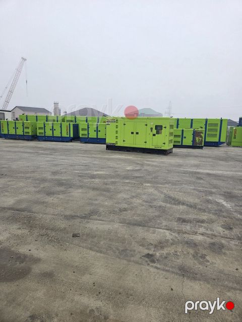 Generator — Bakı