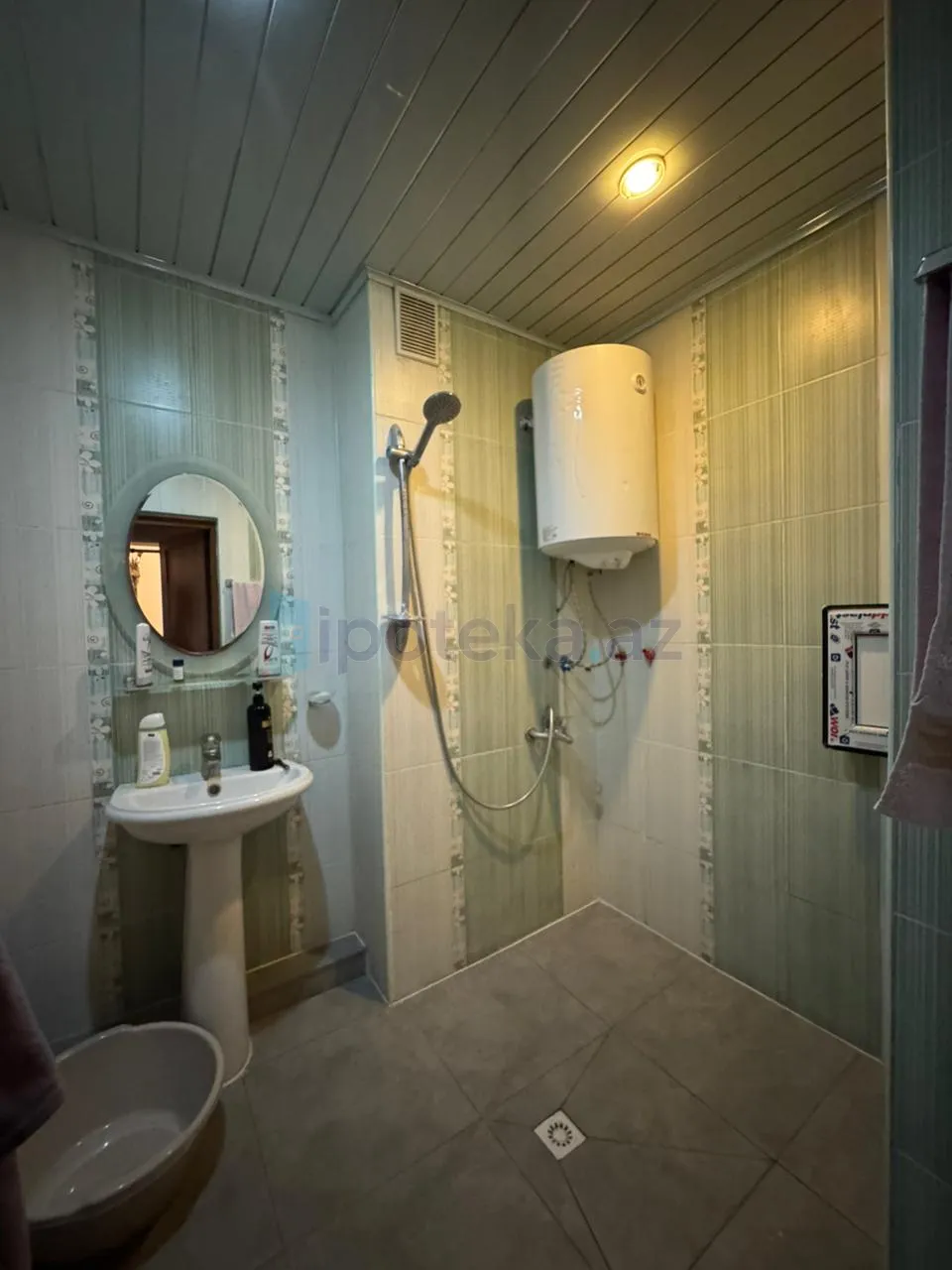 Satılır: 3 Otaq, Köhnə tikili, Binəqədi r., 9-cu mkr q., 90.00 m² — Mənzil, Bakı (5)