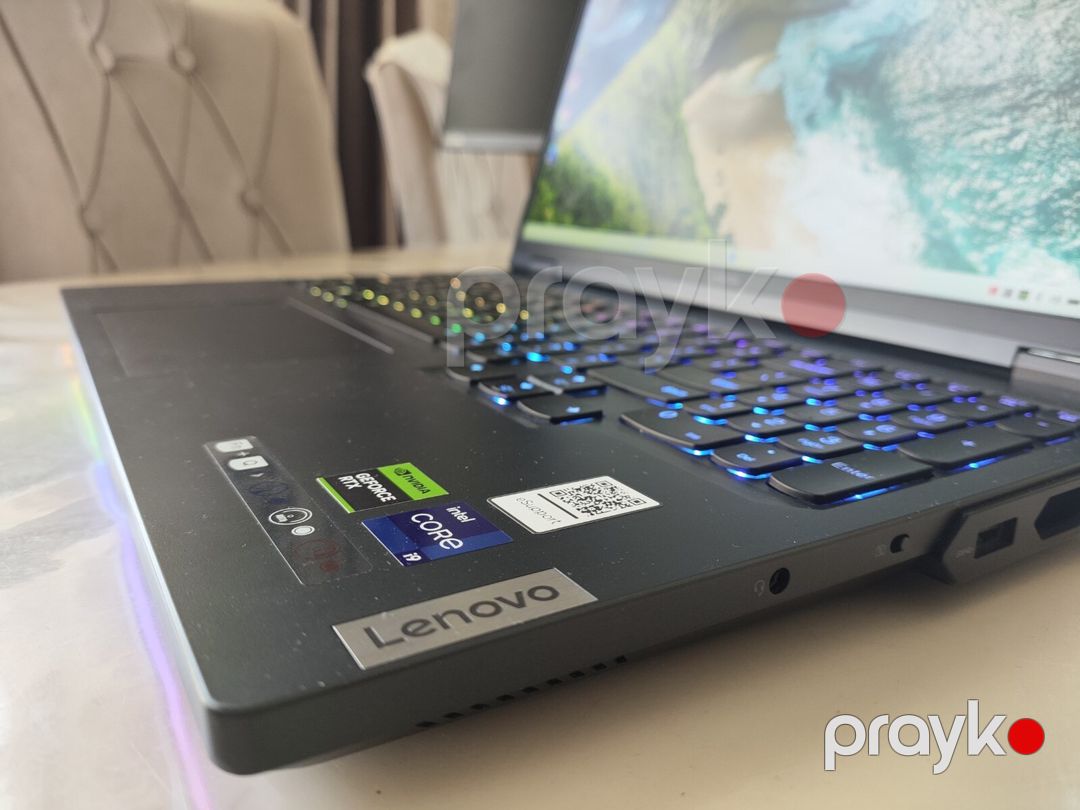 Lenovo Legıon PRO 7 16IRX8H RTX 4080 12 GB Gaming — Noutbuklar, Bakı (9)