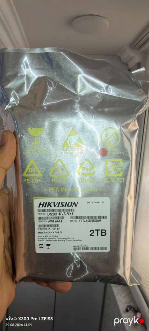 Qeyd edim ki, məhsul yenidir və paketi açılmayıb. Hikvision 3.5" HDD — Mingəçevir