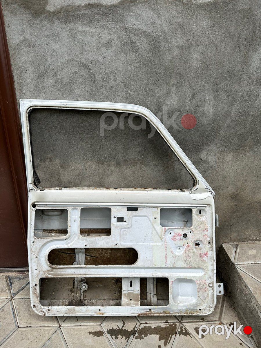 Lada (VAZ) Niva qapısı — Ehtiyat hissələri və aksesuarlar, Bakı (2)