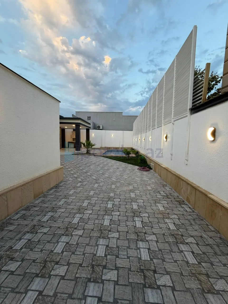 Satılır: 4 Otaq, Bağlar, Xəzər r., Mərdəkan q., 130.00 m² — Torpaq (3)
