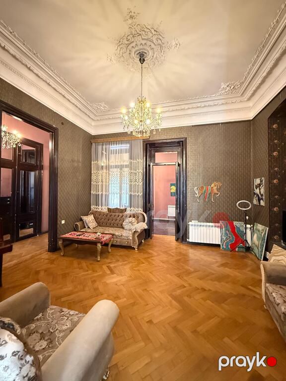 Satılır 4 otaqlı köhnə tikili 140 m² — Mənzil, Bakı (2)