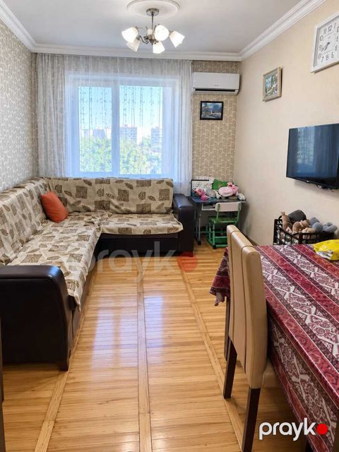 Satılır 2 otaqlı köhnə tikili 55 m² — Bakı