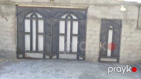 Darvaza satilir// Ela veziyyetdedir Qiymet 600 azn olcu eni 3.40 — Bakı
