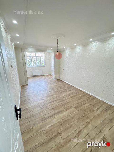 Satılır 2 otaqlı Bina evi menzil (Köhnə tikili), 50 m², 5-ci mikrorayon — Sumqayıt