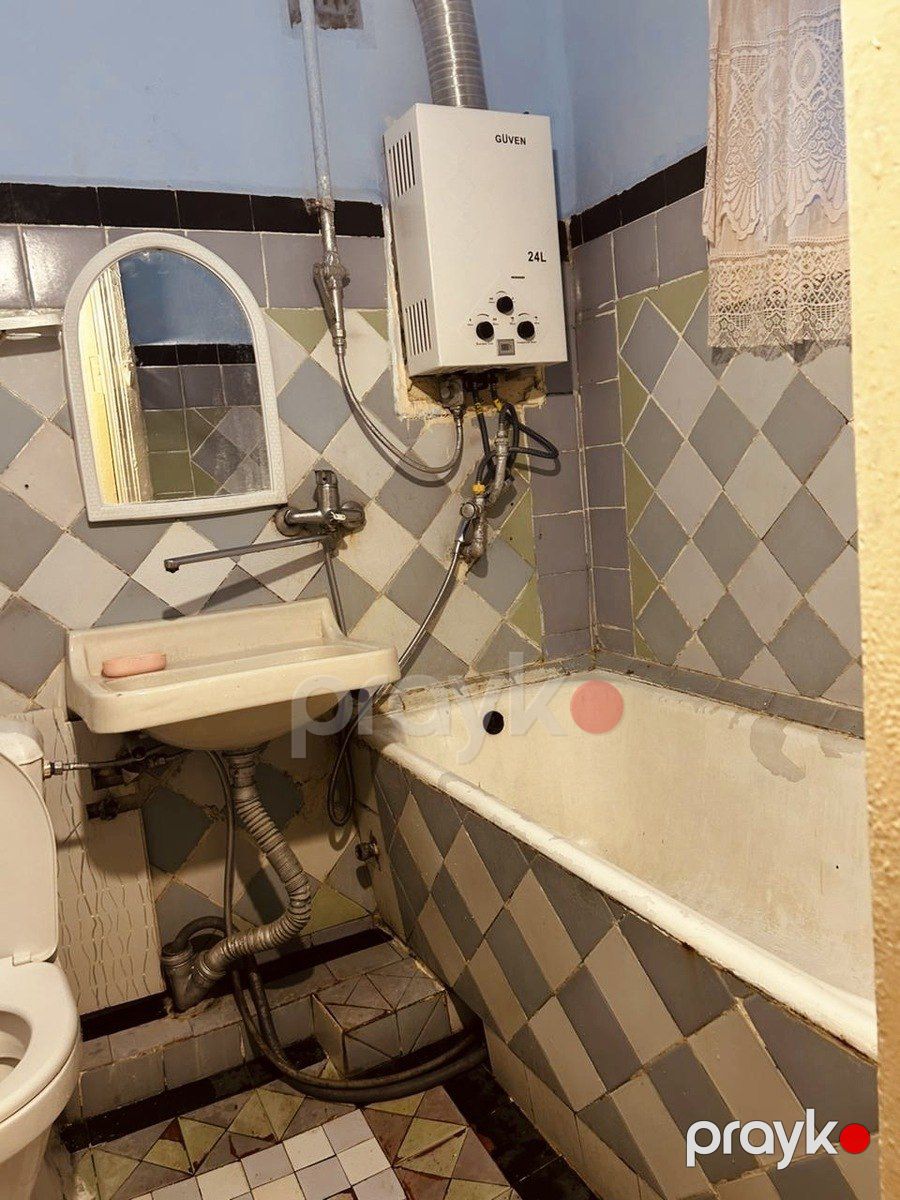 İcarəyə verilir 2 otaqlı köhnə tikili 54 m² — Mənzil, Bakı (7)