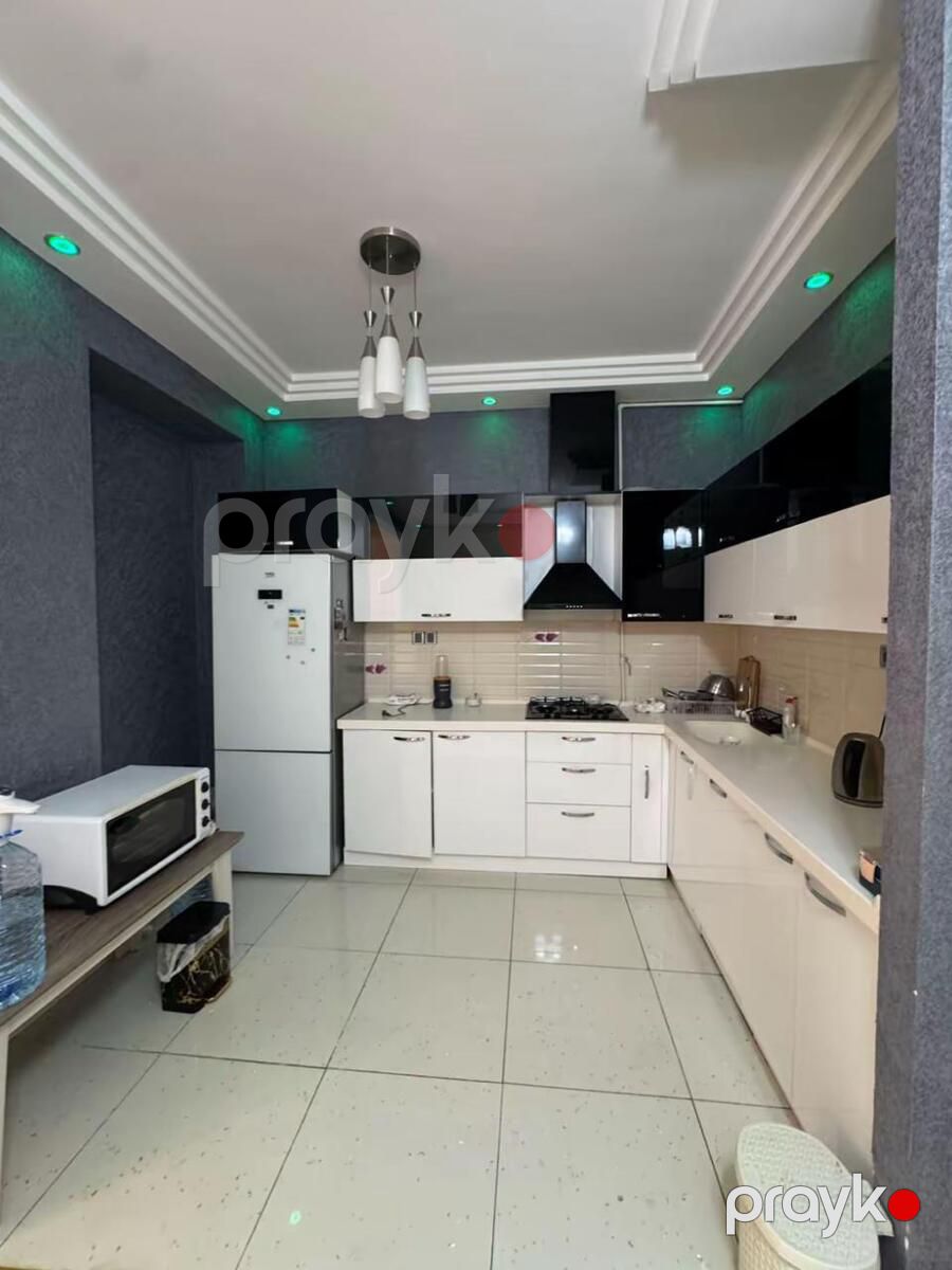 Satılır 2 otaqlı köhnə tikili 79 m² — Mənzil, Bakı (6)