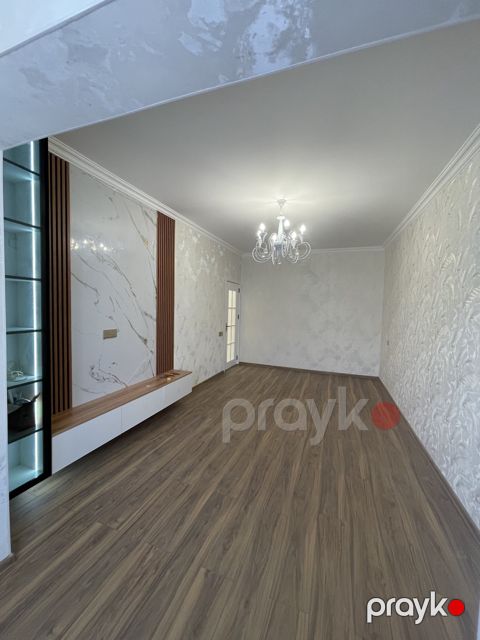Satılır 3 otaqlı köhnə tikili 80 m² — Bakı