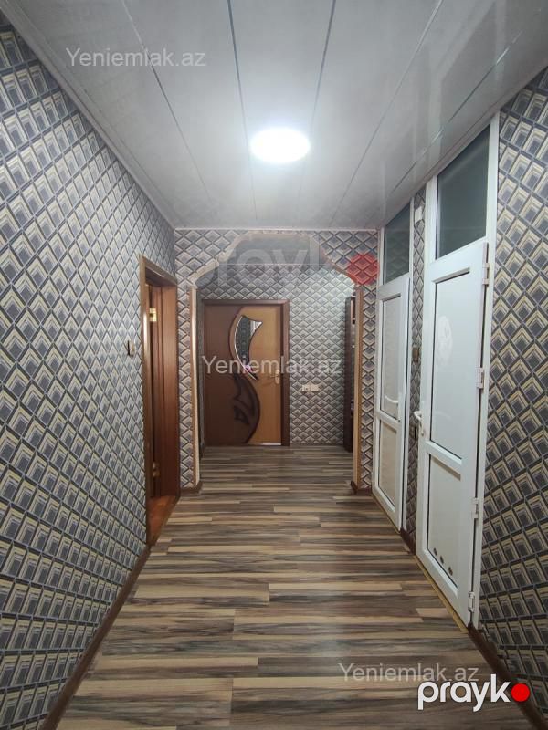 Satılır 3 otaqlı Bina evi menzil (Köhnə tikili), 70 m², 10-cu mikrorayon — Mənzil, Sumqayıt (12)