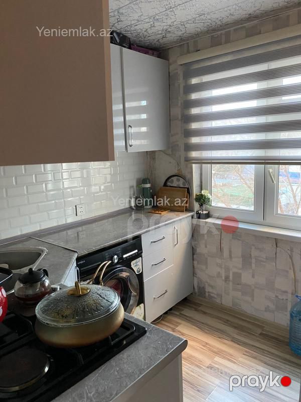 Satılır 2 otaqlı Bina evi menzil (Köhnə tikili), 48 m², 4-cü mikrorayon — Mənzil, Sumqayıt (2)
