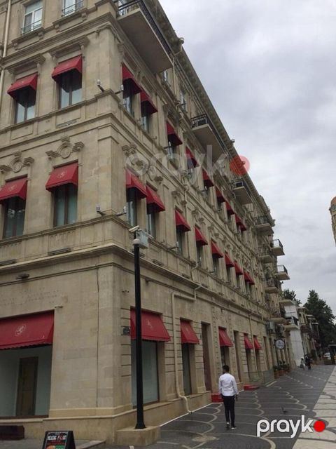 İcarəyə verilir 5 otaqlı ofis 140 m²