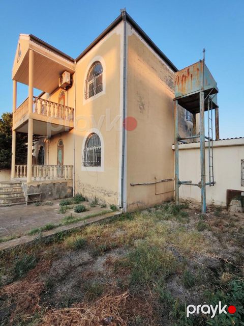 Satılır 5 otaqlı həyət evi/bağ evi 200 m² — Bakı