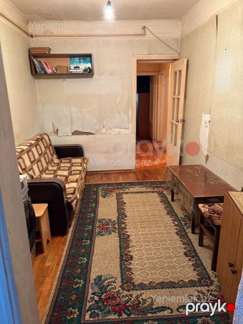 Satılır 4 otaqlı Bina evi menzil (Köhnə tikili), 70 m², 11-ci mikrorayon — Sumqayıt
