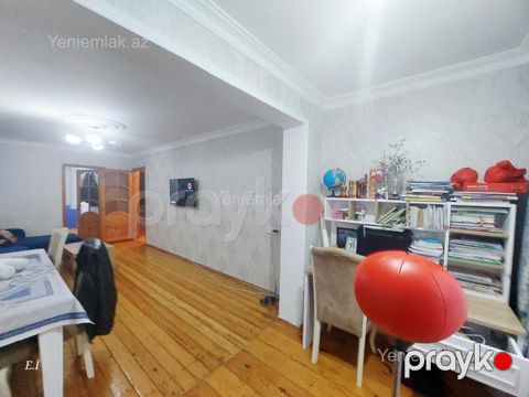 Satılır 3 otaqlı Bina evi menzil (Köhnə tikili), 75 m², 8-ci mikrorayon — Sumqayıt