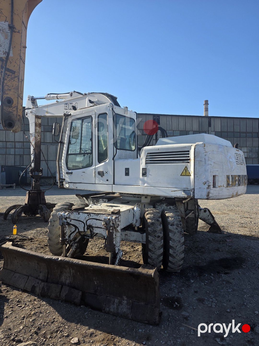 Ekskavator Liebherr, 2005 il — İnşaat texnikası, Bakı (6)