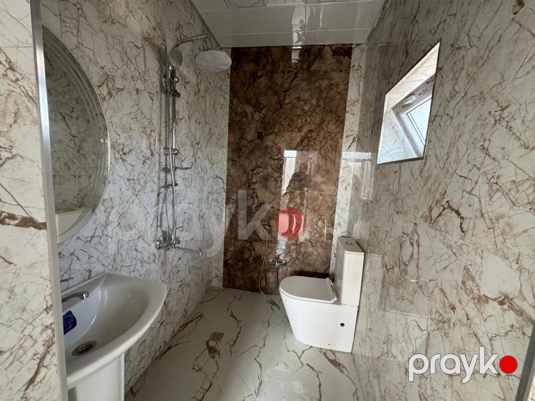 Satılır 5 otaqlı həyət evi/bağ evi 200 m² — Ev, villa, Bakı (8)