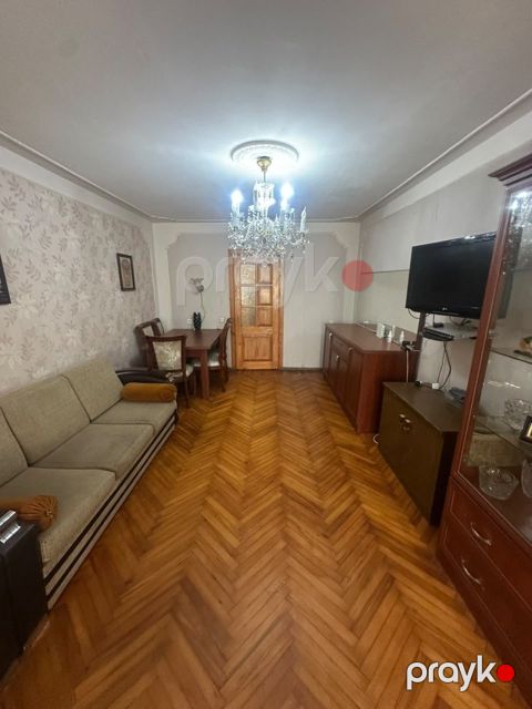 İcarəyə verilir 2 otaqlı köhnə tikili 60 m² — Bakı