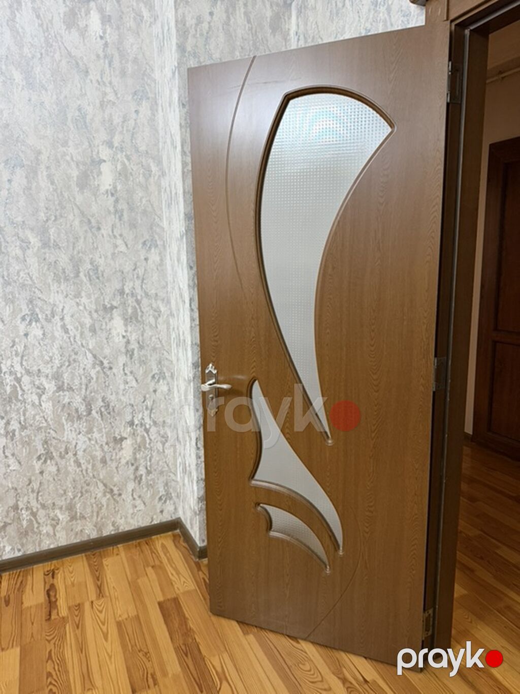 İşlənmiş qapı satılır. Səliqəli yaxşı vəziyyətdədir. 4 ədəd qapıdır — Pəncərələr, qapılar, balkonlar, Masazır (2)