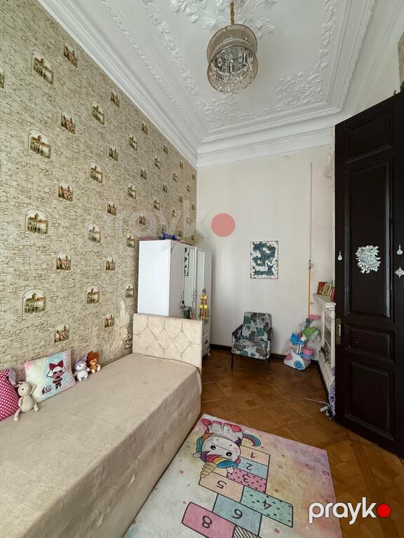 Satılır 4 otaqlı köhnə tikili 140 m² — Mənzil, Bakı (10)
