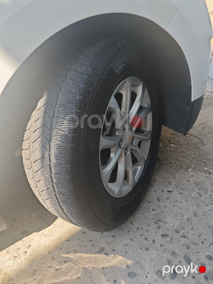 Pirelli təkərləri 235/65 R17 — Ehtiyat hissələri və aksesuarlar, Bakı (5)