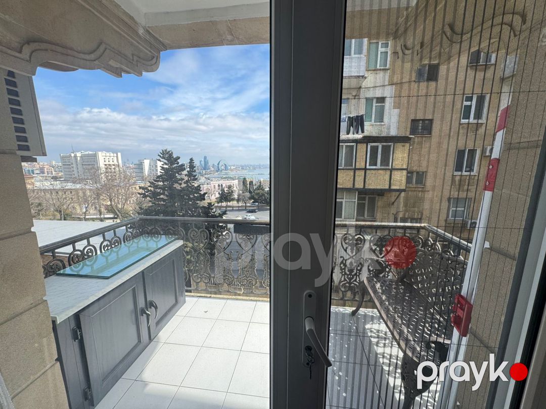 Satılır 2 otaqlı köhnə tikili 50 m² — Mənzil, Bakı (11)